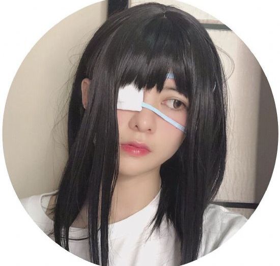 黑色五叶草免费在线观看_BD英语免费在线观看