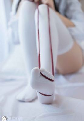 抓着腰撞了起来水流了一地_完整视频大全