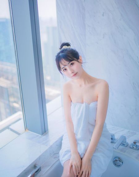日的呻吟小说_JVID性感写真