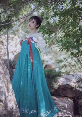 人妻丰满熟妞av无码区赶尸艳谈_BD免费观看超清