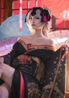 女警被捆绑玩弄到高潮_4KBD在线观看